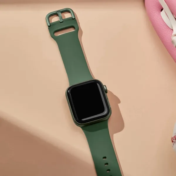 SILICONE Vymeniteľný remienok pre Apple Watch 10 / 11 42mm tmavozelený