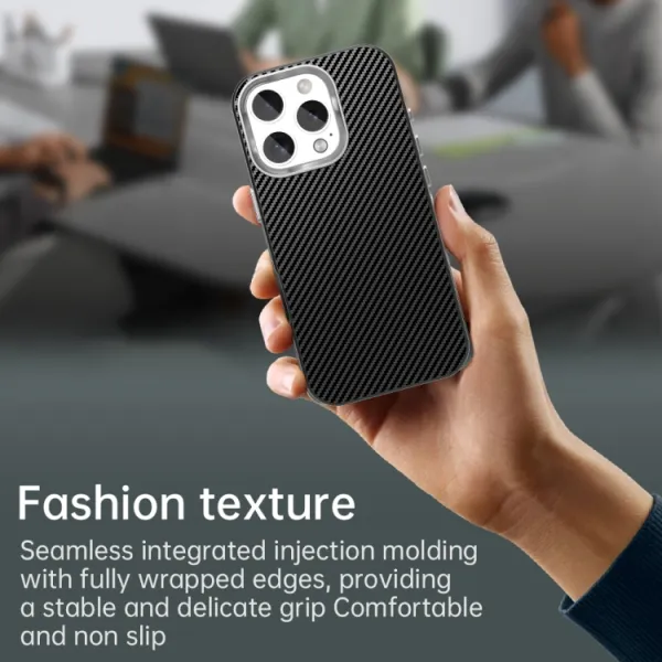 IMD CARBON Ochranný kryt pre Apple iPhone 16 Pro Max čierny