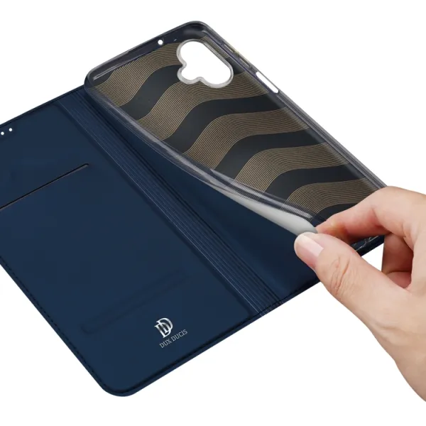 DUX Zaklápacie puzdro pre Samsung Galaxy A06 modré