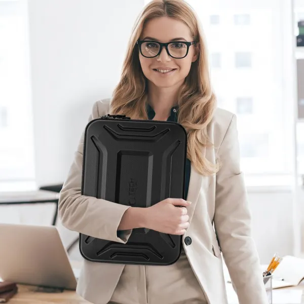 Tech-Protect Kevlar Pro Obal na notebook 13-14, čierny