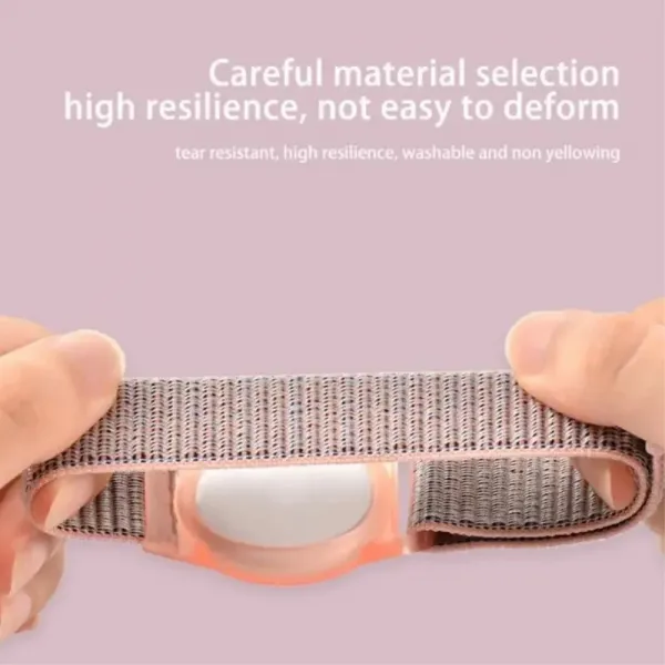 NYLON Remienok s obalom pre Apple AirTag STARLIGHT