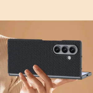 CARBON Ochranný obal pre Samsung Galaxy Z Fold7 5G GOLD