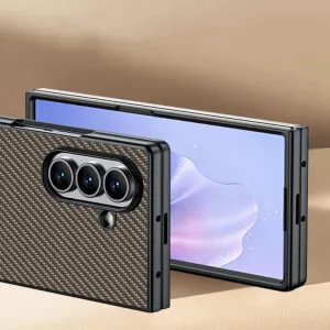 CARBON Ochranný obal pre Samsung Galaxy Z Fold7 5G GOLD