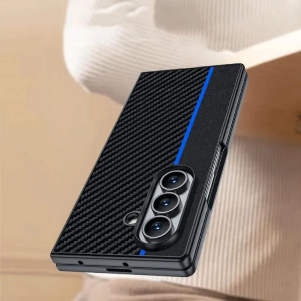 CARBON Ochranný obal pre Samsung Galaxy Z Fold7 5G BLACK BLUE