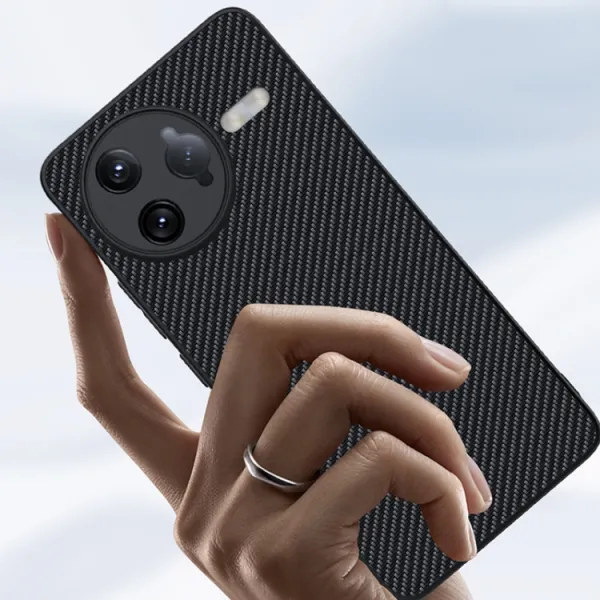 CARBON Ochranný obal pre Xiaomi Poco F7 Ultra BLACK