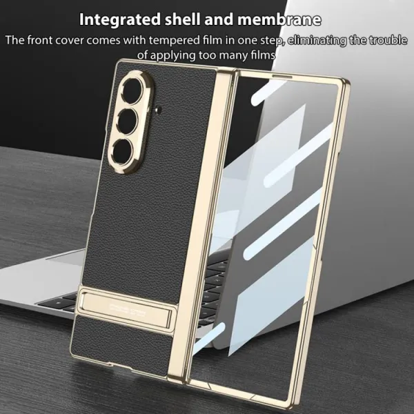 GKK TRIUMPH Ultratenký kryt so stojanom pre Samsung Galaxy Z Fold7 5G WHITE