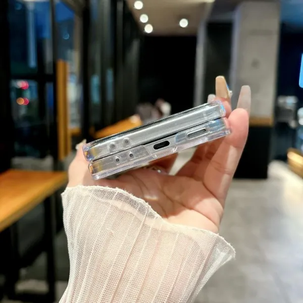 PEARL Ochranný kryt pre Samsung Galaxy Z Flip7 5G WHITE