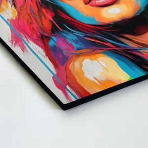Pop art drevený obraz - Žena vo farbách