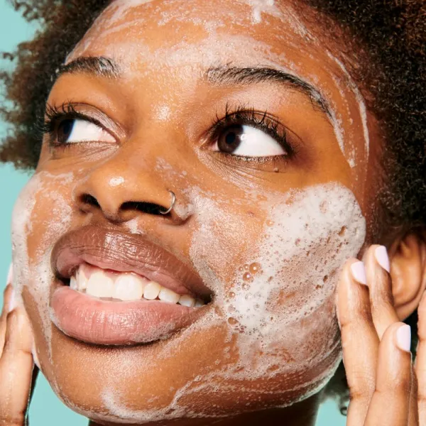 Benefit The POREfessional Good Cleanup Mini jemná čistiaca pena pre stiahnutie pórov a matný vzhľad pleti 45 ml