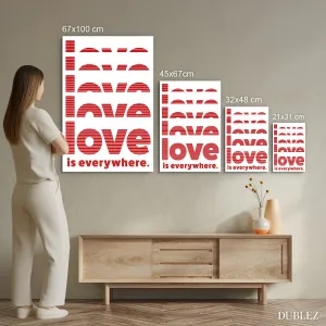 Moderný obraz s nápisom - Love is everywhere