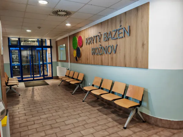 Lavice, multisedák K187D, 3 miestna drevená