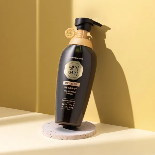 DAENG GI MEO RI Oriental Special Shampoo vyživujúci šampón proti vypadávaniu vlasov 500 ml