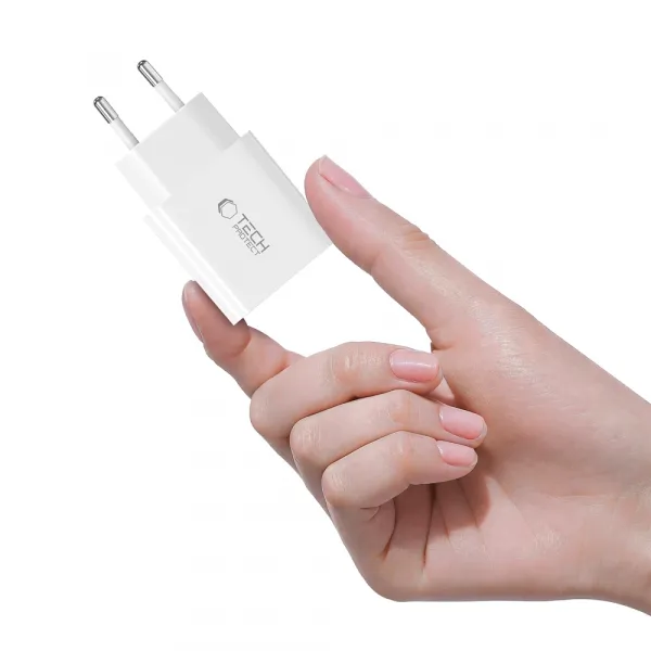 Tech-Protect NC20W sieťová nabíjačka USB-C PD 20W + kábel USB-C / Lightning, biela