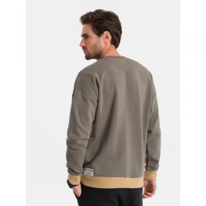 Pánsky sveter OMBRE Sweatshirt B1673 V-7 dark brown