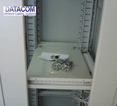 Datacom 19"rack stoj. 42U/600x600 Rozebíratelný