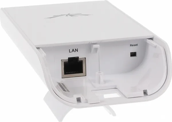 Ubiquiti UBNT airMAX NanoStation locoM5 [5GHz, 13dBi anténa, Client/AP/Repeater, 802.11a/n, MIMO]
