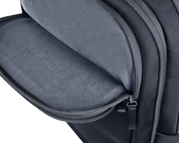 HP Inc. HP Travel Plus 30L 17 Backpack - batoh
