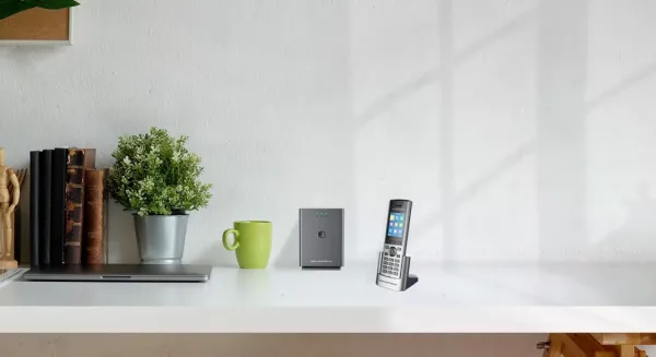 Grandstream DP752 [základňová stanica DECT pre max.5 držiakov DP720/DP722/DP730]