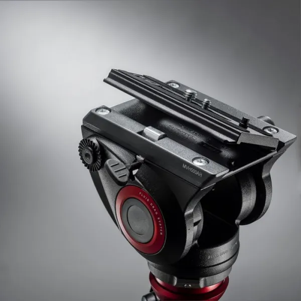 Manfrotto 500 fluidná videohlava s plochou základňou 13447