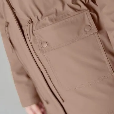 Funkčná parka s kapucňou