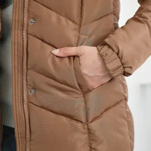 Bunda s kapucňou a kožušinovou imitáciou