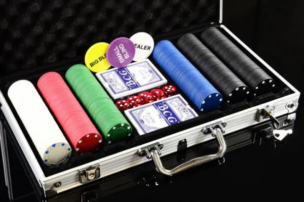 Garthen 498 Poker set 300 ks žetónov s príslušenstvom