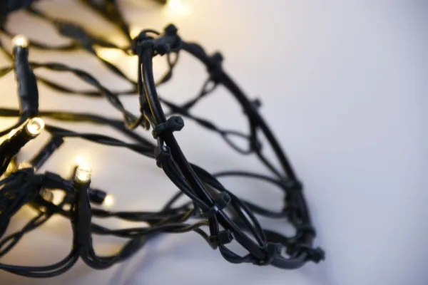 Svetelná reťaz v tvare kužeľa, 280 LED, teplá biela