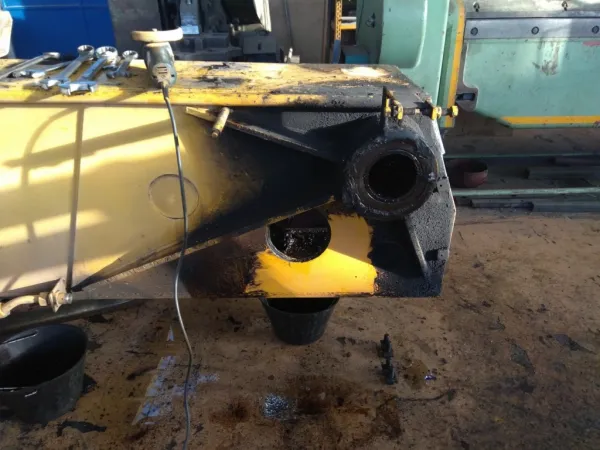 Silný čistič podláh a motorov Amstutz Amklene D Forte 10 kg EG11022010
