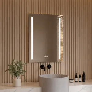 Mereo Zrkadlo 60x70 cm s LED osvetlením a odhmlievaním CN155