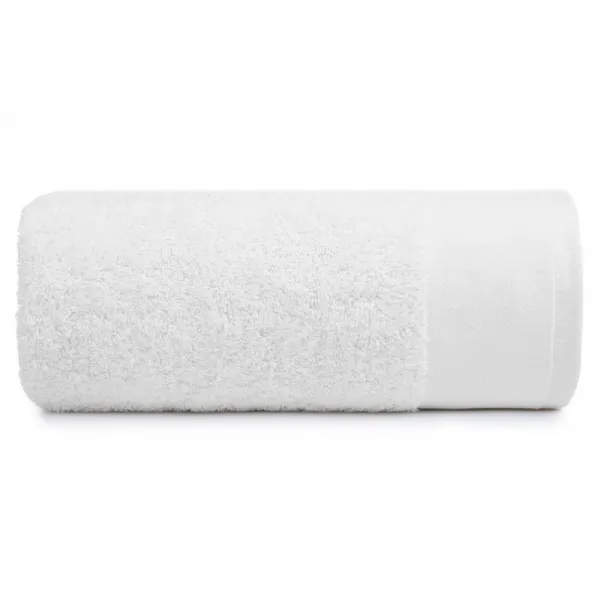 HladkýuterákJULITAvbielejfarbesjemnýmdetailomnaokrajiŠírka:50cm|Dĺžka:90cm