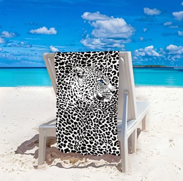 Trendováosuškanapláž–bielasleopardímmotívom100x180cm