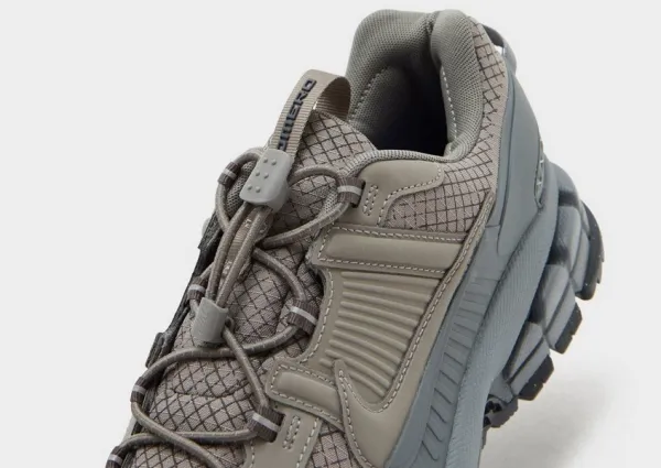 Nike Zoom Vomero Roam Reflt