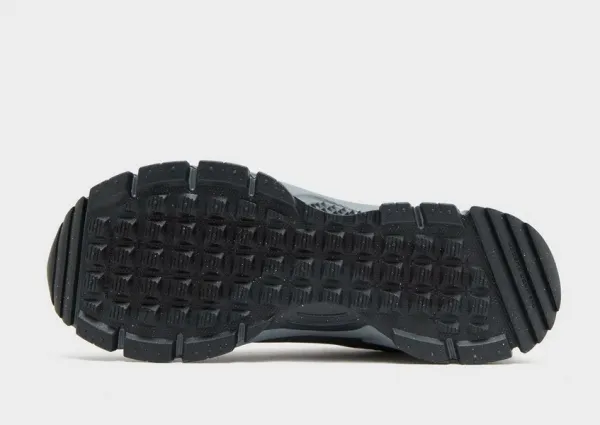 Nike Zoom Vomero Roam Reflt
