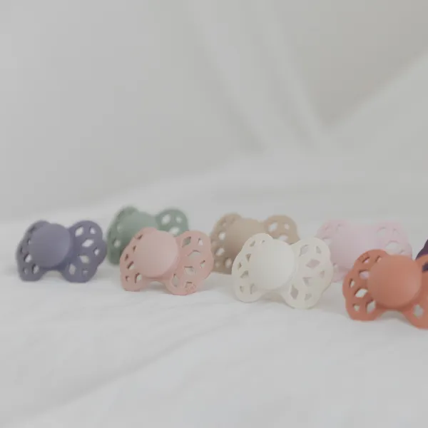 BIBS Infinity anatomické cumlíky zo silikónu 2ks - veľkosť 2 - Ivory / Sage