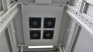 LEXI-Net 19" stojanový rozvaděč 27U 600x800 rozebiratelný, ventilační jednotka, termostat, kolečka, 600kg, sklo, šedý