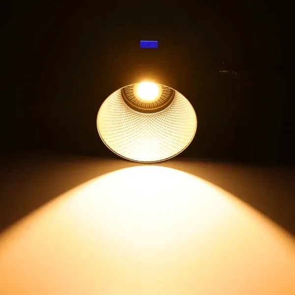 Ulanzi VL-120C RGB video svetlo s V-mountom 41787