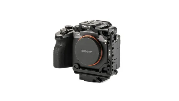 Tilta Polovičná klietka na fotoaparát pre Sony a1 - čierna 25998