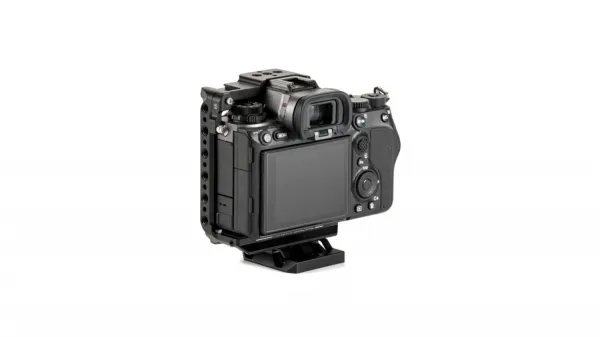 Tilta Polovičná klietka na fotoaparát pre Sony a1 - čierna 25998