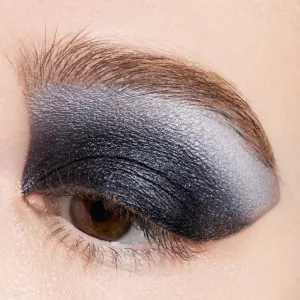 MAC Cosmetics Eye Shadow Metallic metalické očné tiene odtieň Illuminaughty 1 g