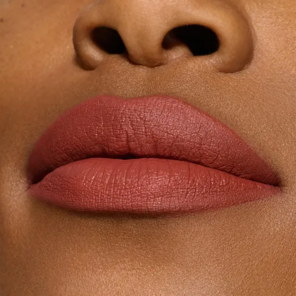 MAC Cosmetics MACximal Silky Matte Lipstick matný rúž odtieň Unbothered 3.5 g
