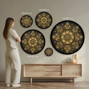 Elegantná zlatá mandala na stenu
