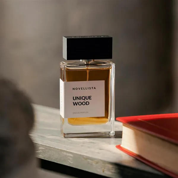 NOVELLISTA Unique Wood parfumovaná voda unisex 10 ml