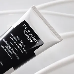 Hair Rituel by Sisley Revitalizing Nourishing Shampoo vyživujúci šampón s revitalizačným účinkom 200 ml