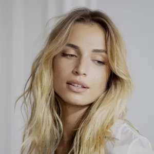 Hair Rituel by Sisley Colour Beautifying Hair Care Mask vyživujúca maska na vlasy 200 ml