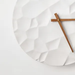 ODLITO ODLIATO Betónové nástenné hodiny Mesačný kráter – biela – 50 cm – hnedé ručičky
