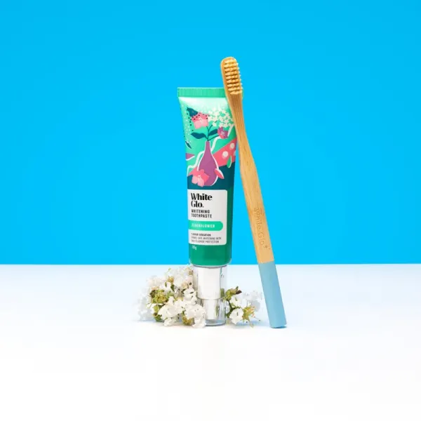 White Glo Whitening Toothpaste Eldeflower zubná pasta 70 g