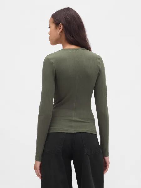 GAP Ribbed T-shirt - Women's
