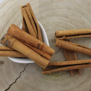 Škorica cejlónska - celá - Cinnamomum verum - Cortex cinnamomi ceylanici 50 g