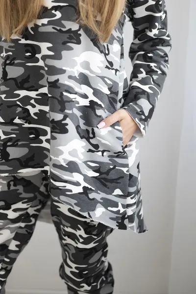 Legínovo Dámsky set s kapucňou a maskáčovou potlačou khaki + zelená Farba: Sivá, Veľkosť: UNI