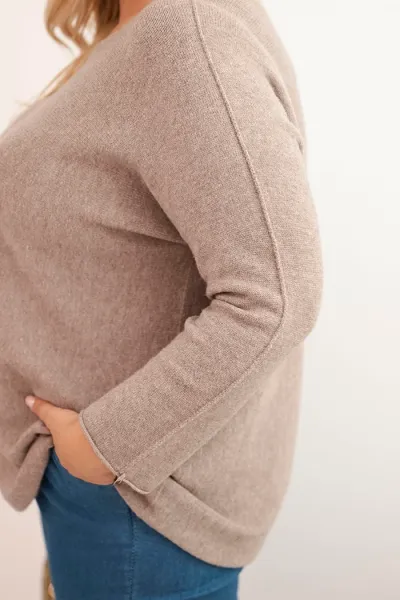Legínovo Dámsky sveter plus size s lodičkovým výstrihom hnedý Farba: Olivová, Veľkosť: UNI